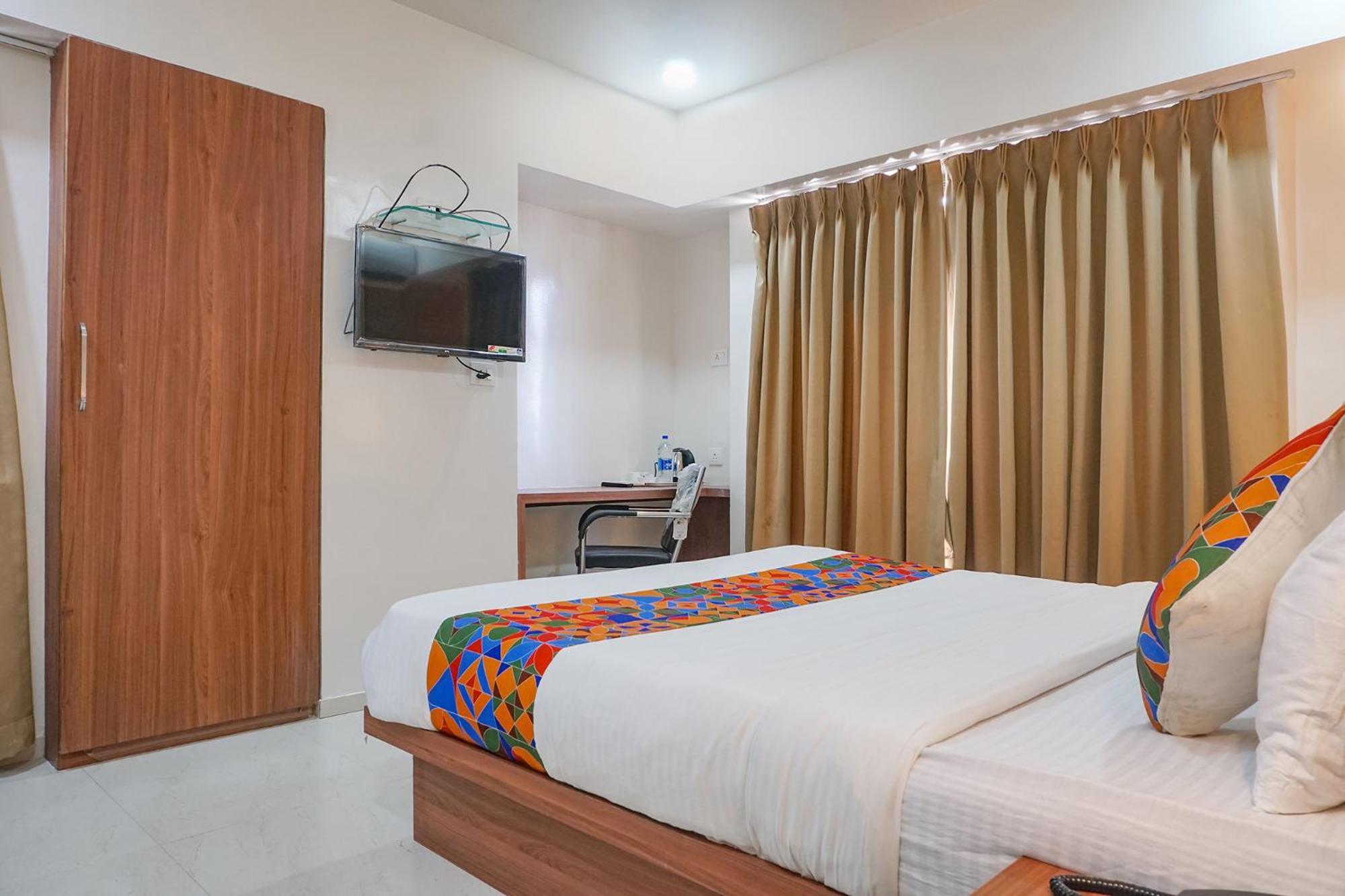 Fabhotel Emersion Residency - High Street Near Laxman Nagar, Baner Púna Exteriér fotografie