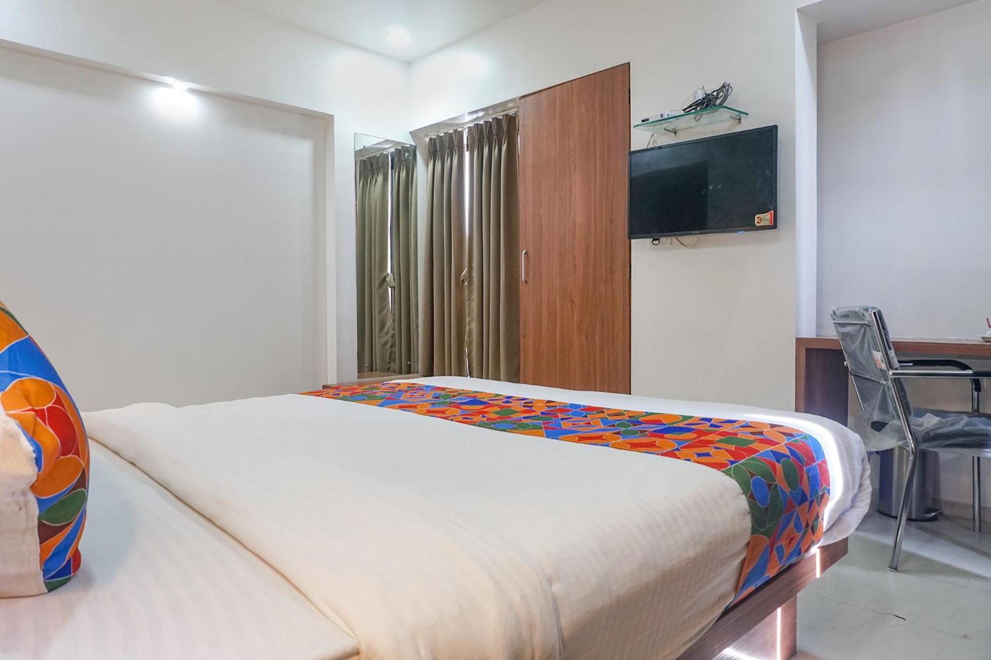 Fabhotel Emersion Residency - High Street Near Laxman Nagar, Baner Púna Exteriér fotografie