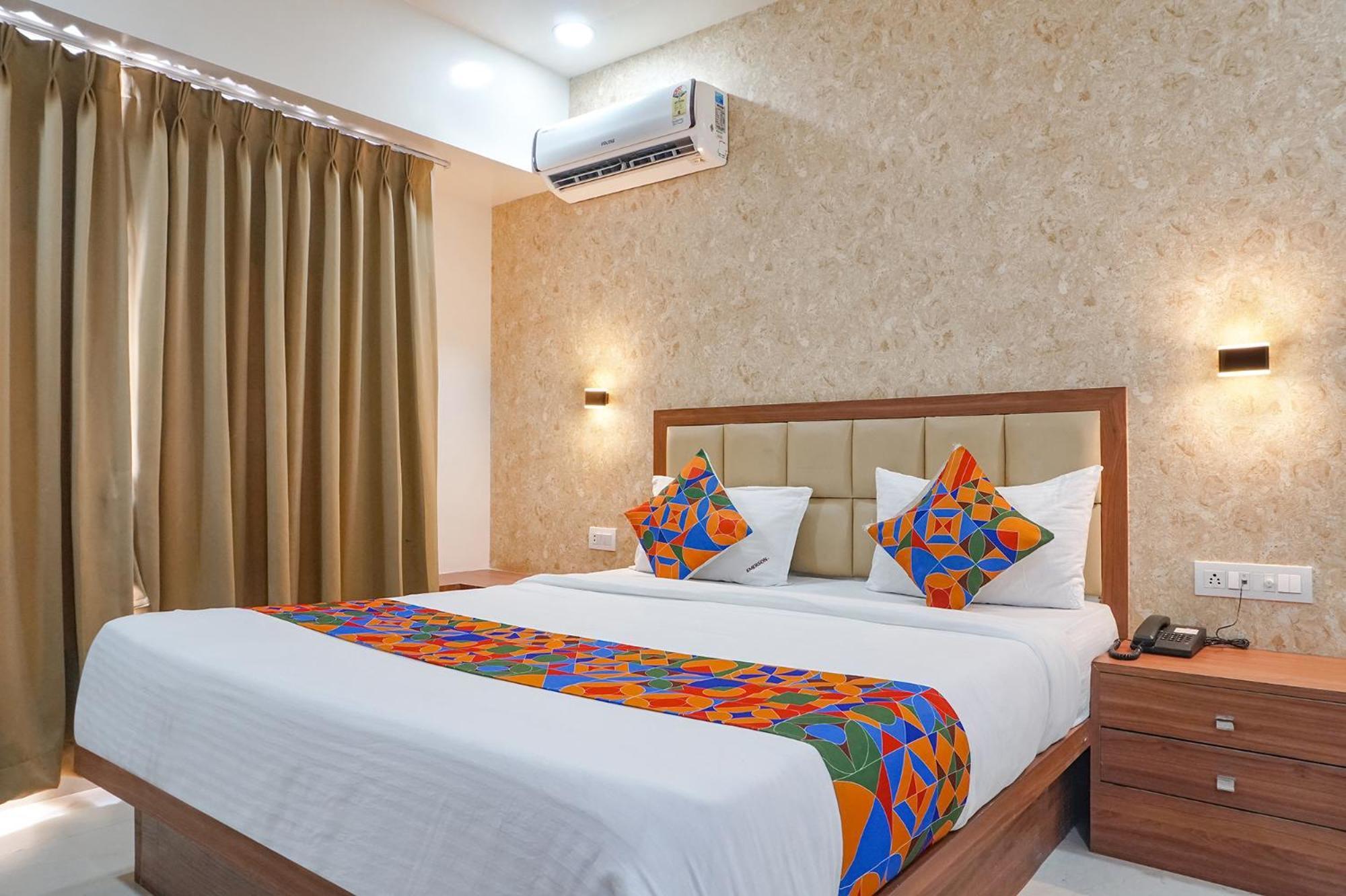 Fabhotel Emersion Residency - High Street Near Laxman Nagar, Baner Púna Exteriér fotografie