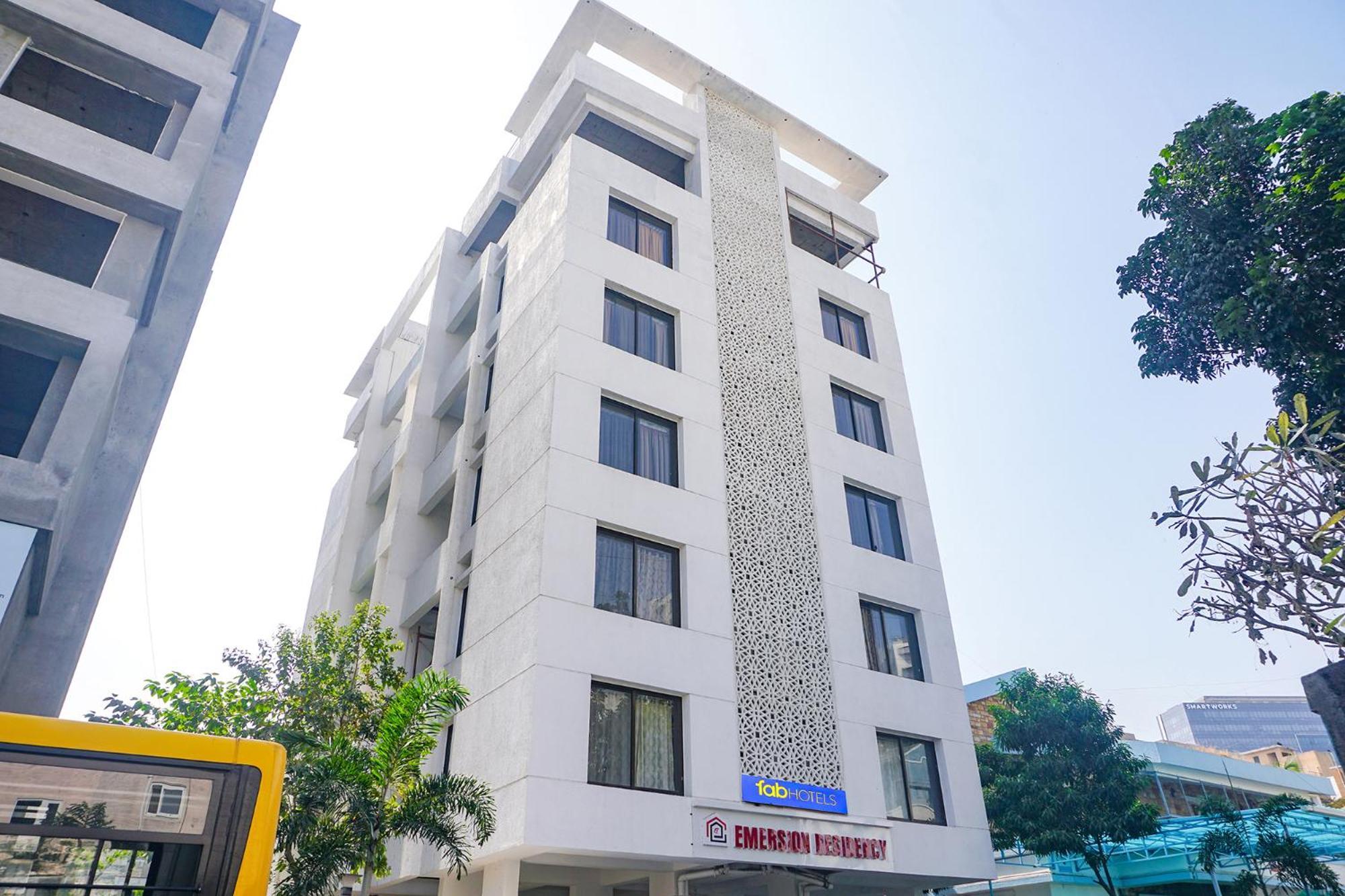 Fabhotel Emersion Residency - High Street Near Laxman Nagar, Baner Púna Exteriér fotografie