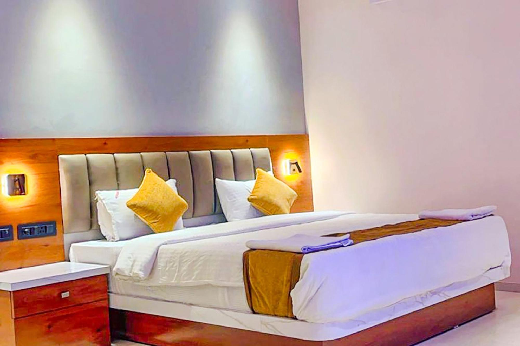 Fabhotel Emersion Residency - High Street Near Laxman Nagar, Baner Púna Exteriér fotografie