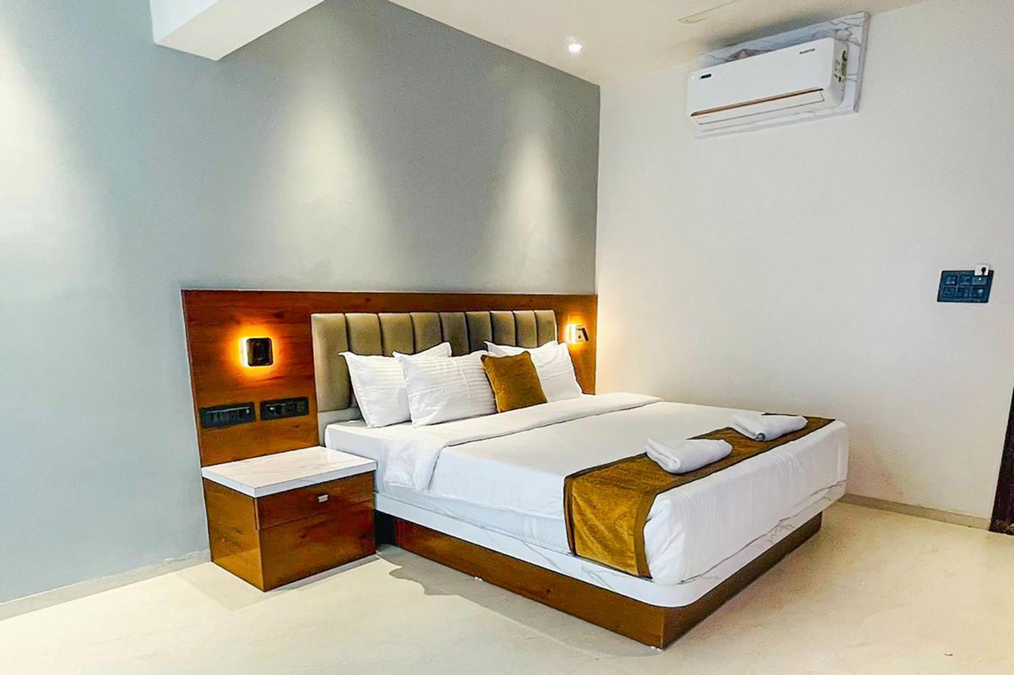 Fabhotel Emersion Residency - High Street Near Laxman Nagar, Baner Púna Exteriér fotografie
