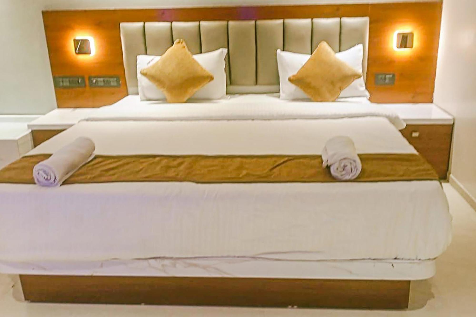 Fabhotel Emersion Residency - High Street Near Laxman Nagar, Baner Púna Exteriér fotografie